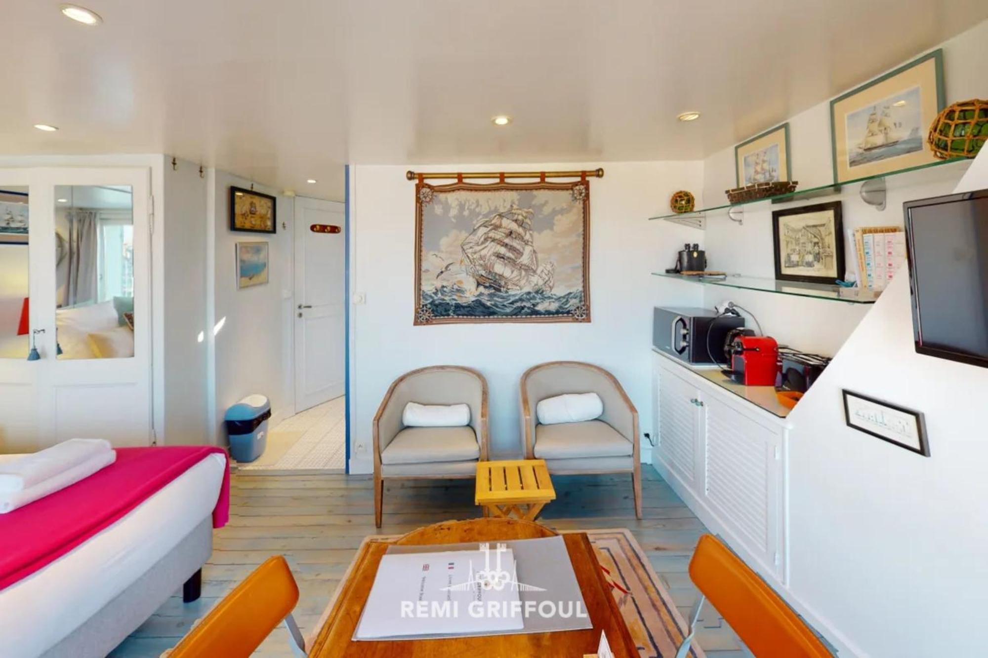 Apartment Racing The Wind Breathtaking Port View 2 Pers Honfleur