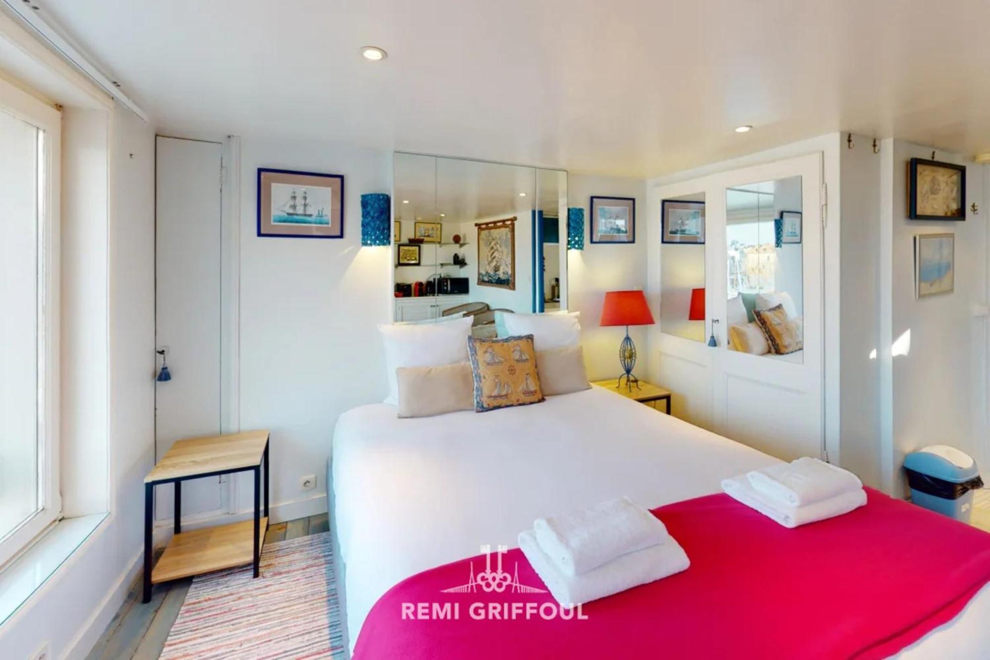 Apartment Racing The Wind Breathtaking Port View 2 Pers *